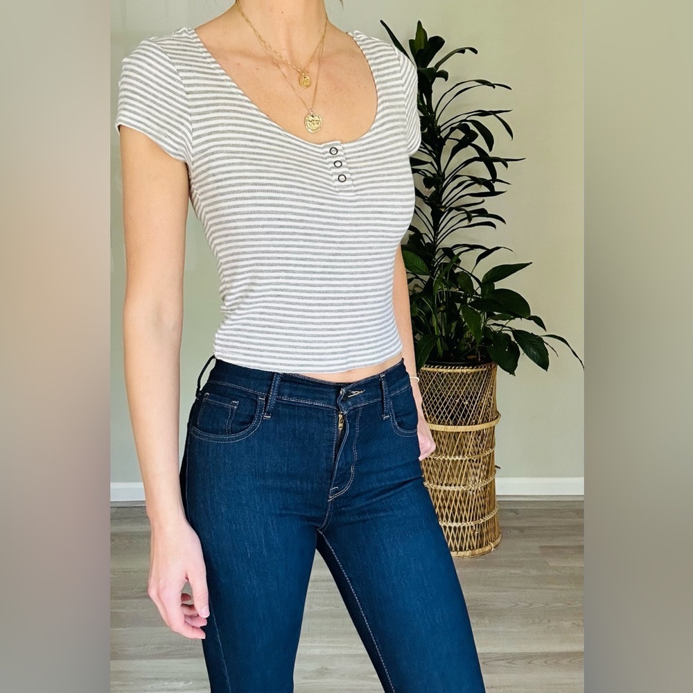 Gray and white minimalist crop top